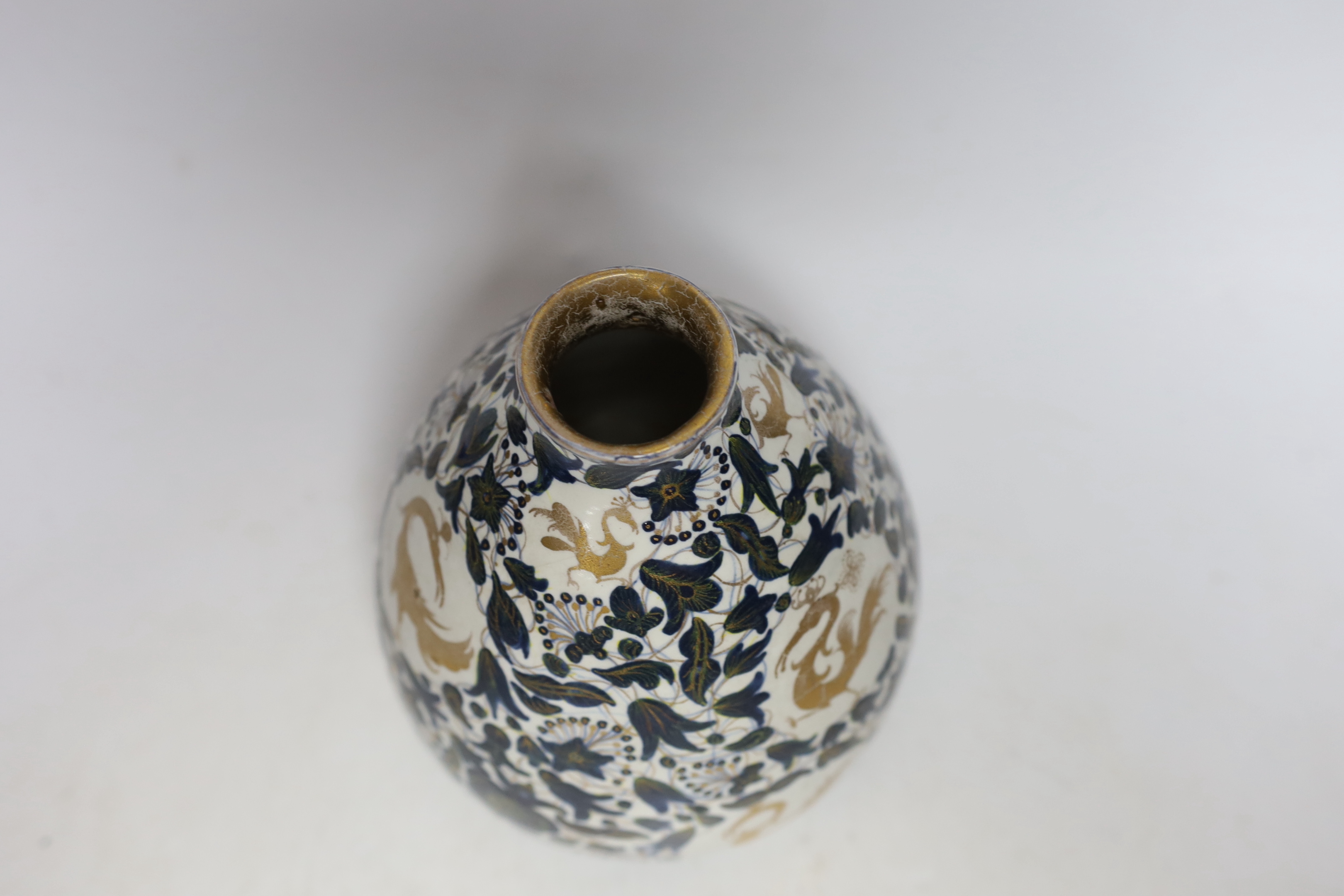 A 1930s Focaccia e Melandri, Faenza maiolica vase, 18cm